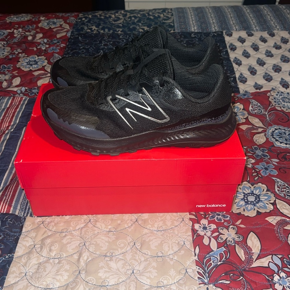NEW BALANCE
